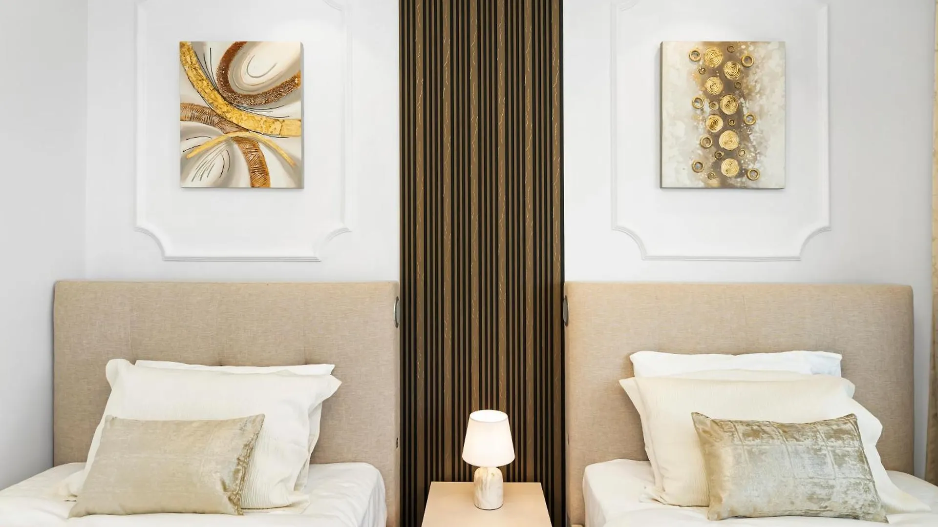 Stunning 2Br With Burj View & Infinity Pool Apartment Dubai