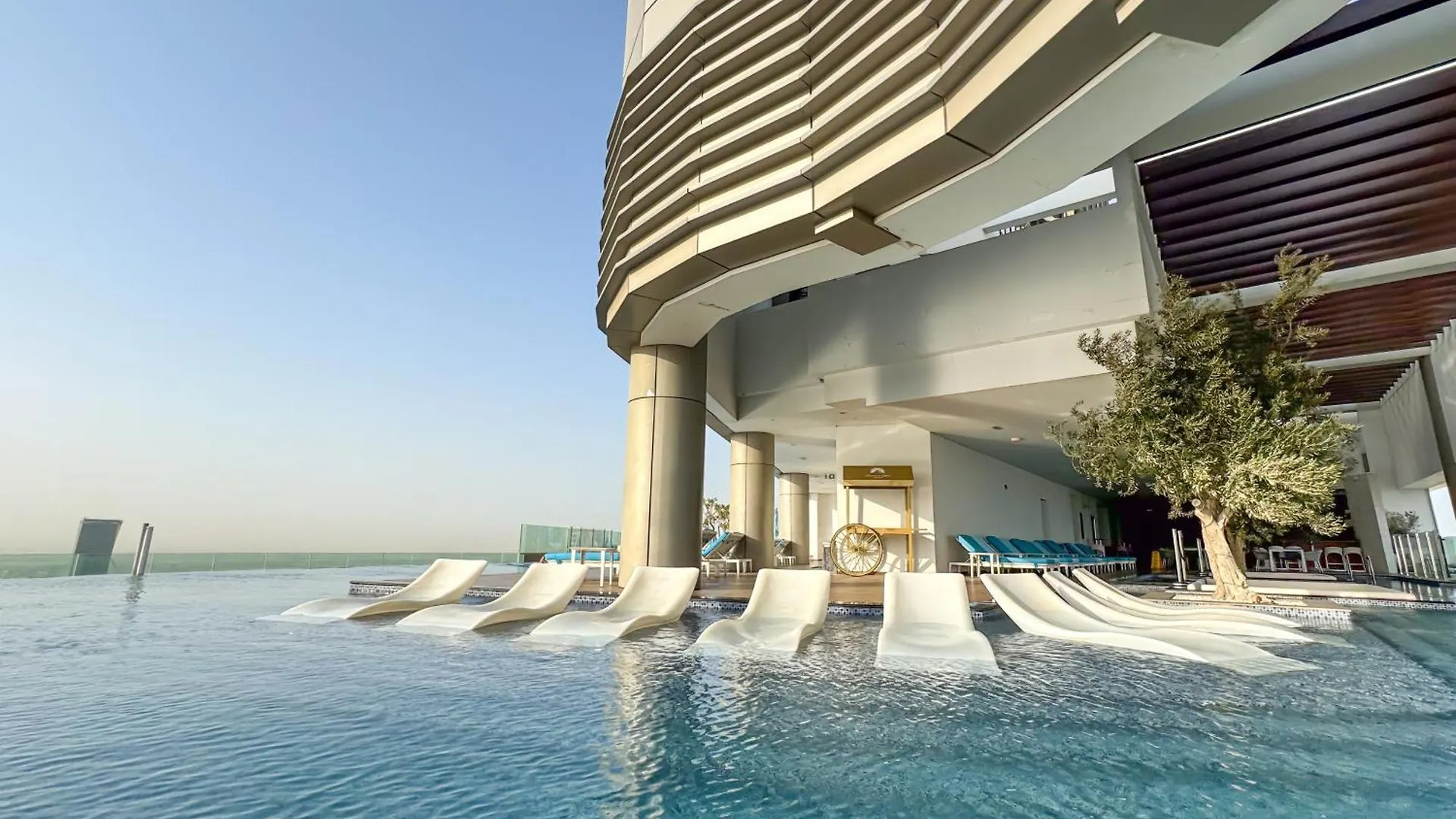 Stunning 2Br With Burj View & Infinity Pool Apartment Dubai