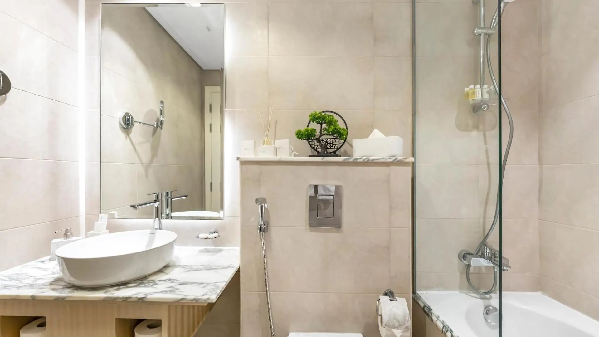Stunning 2Br With Burj View & Infinity Pool Apartment Dubai