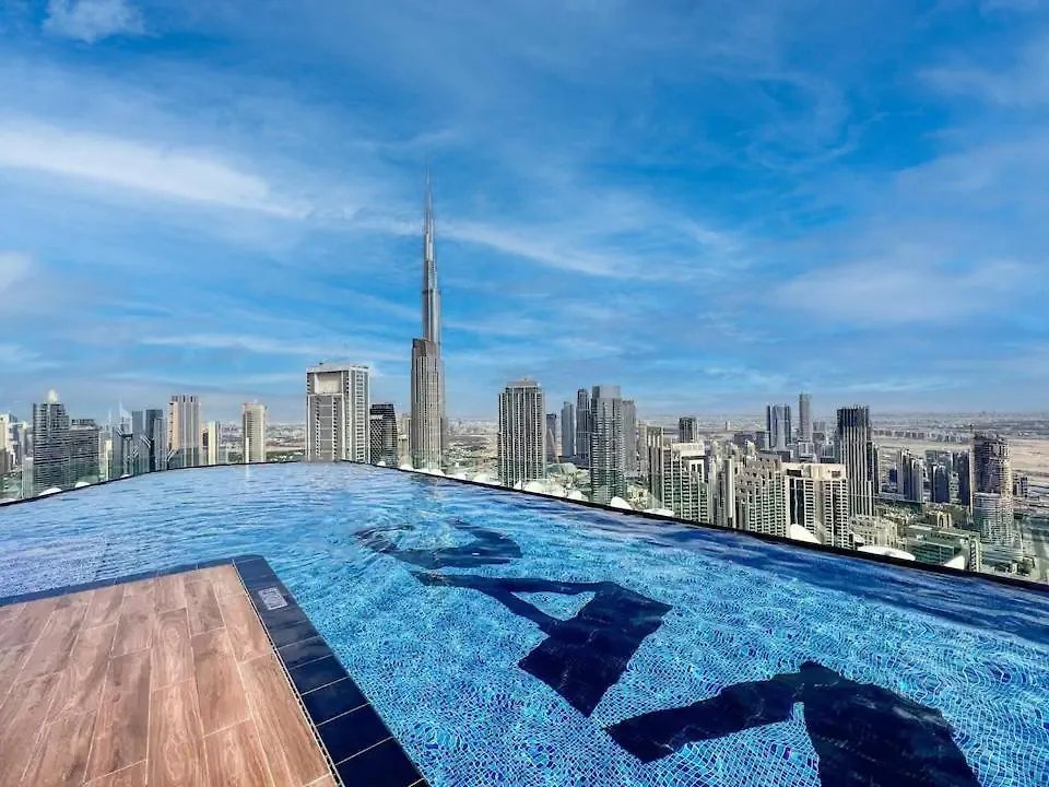 Stunning 2Br With Burj View & Infinity Pool Apartment Dubai 0*,